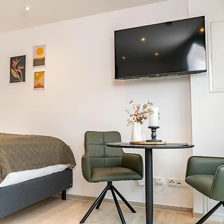 Ξενοδοχείο με διαμερίσματα Dom