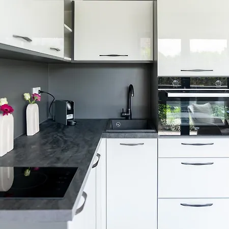 Dom 公寓式酒店 3*