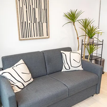 Ξενοδοχείο με διαμερίσματα Dom