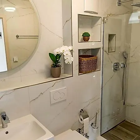 Dom